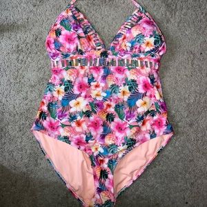 Floral swimsuit, size xl juniors